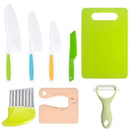 Children Plastic Kitchen Knife Set with Cutting Board