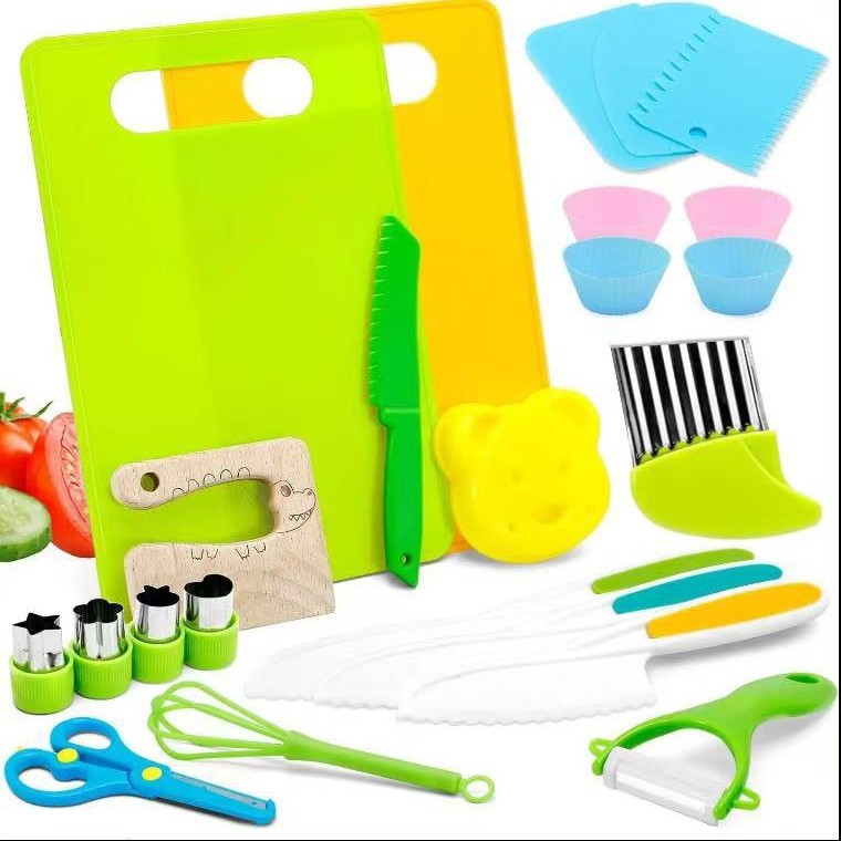Children Plastic Kitchen Knife Set with Cutting Board